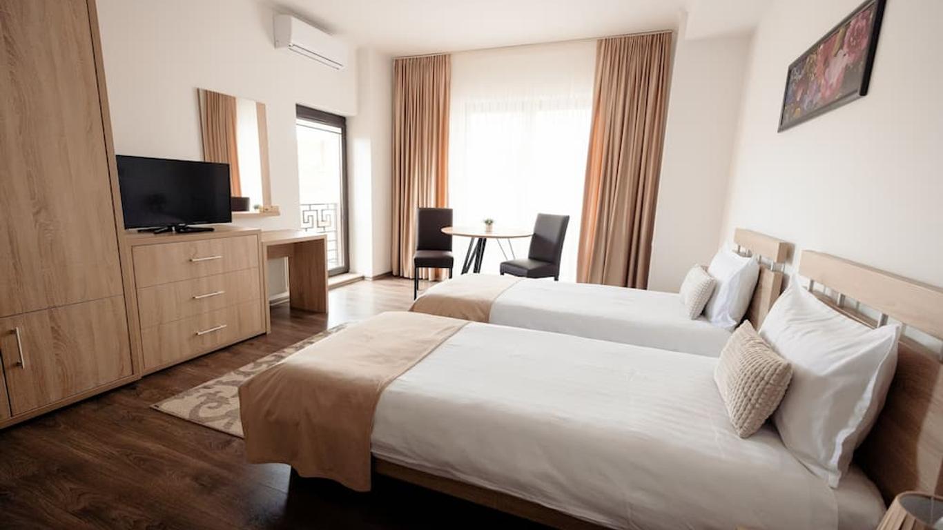 Aparthotel Punct pe i