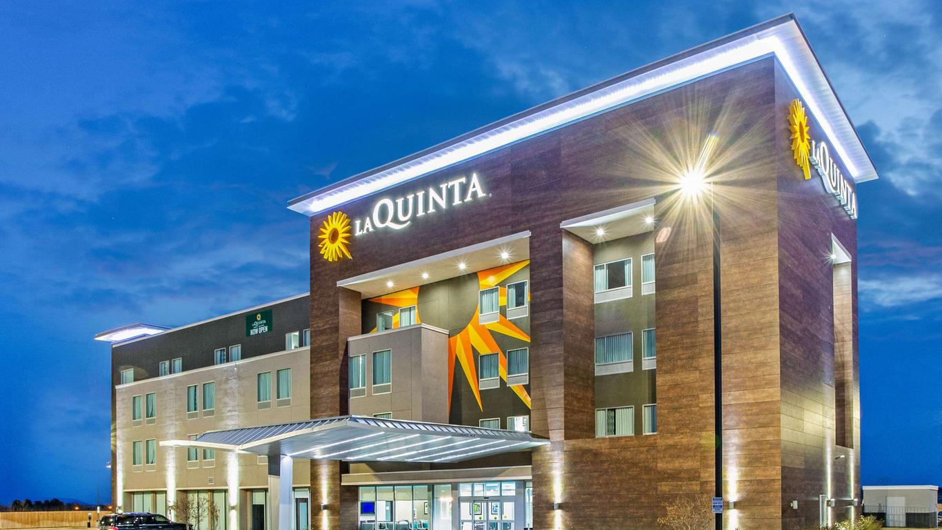 La Quinta Inn & Suites by Wyndham Sweetwater East