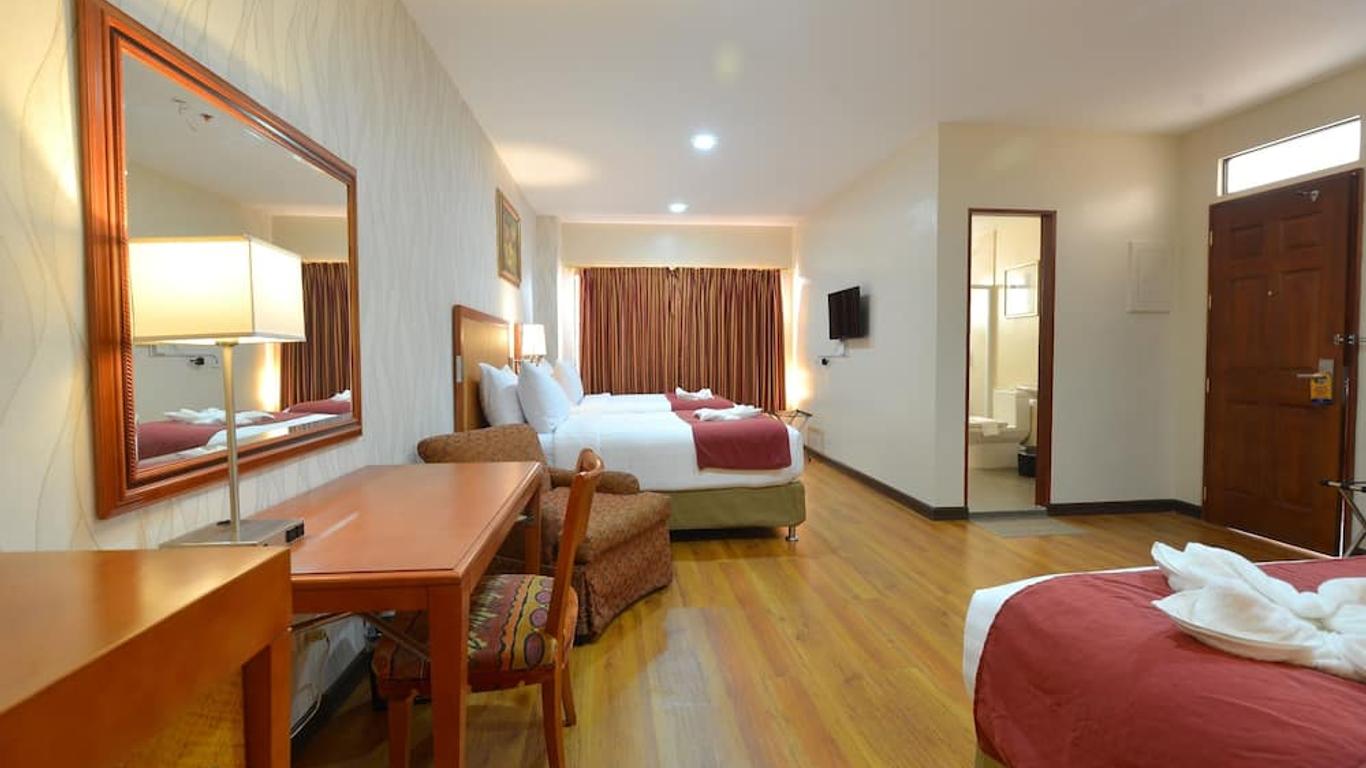 Royal Suites Condotel