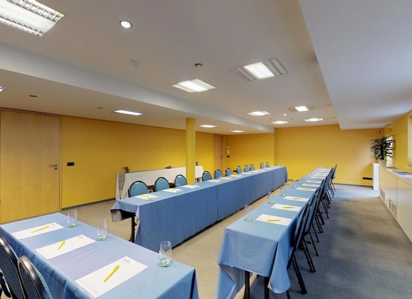 Sala de conferencias Foto