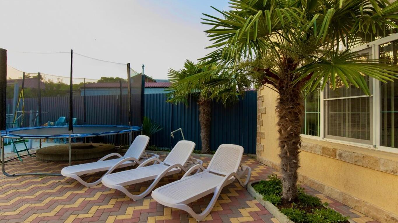 Rafael Guesthouse