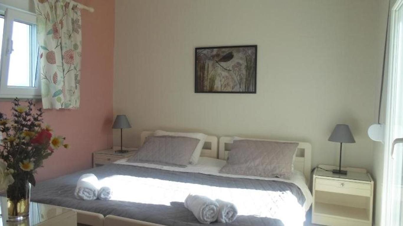 Hippokratis Apartments