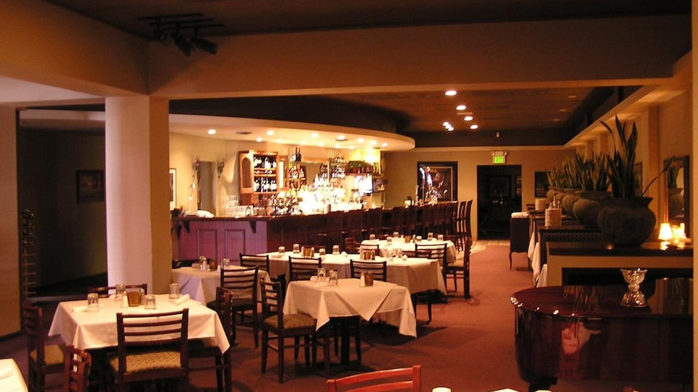 Tremont Inn on Main