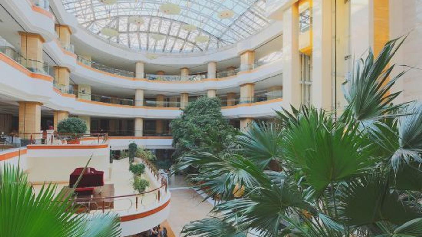 Royal Garden Hotel