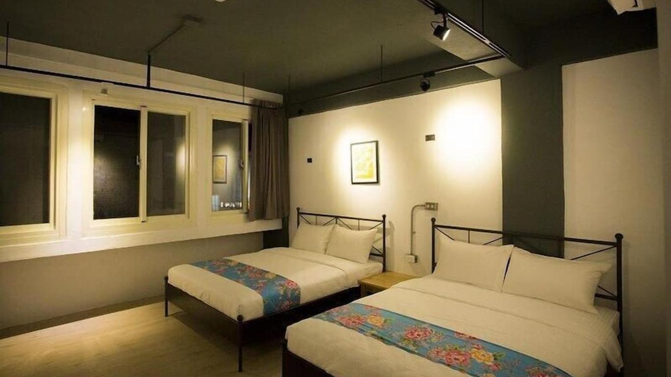 176 Together Hostel