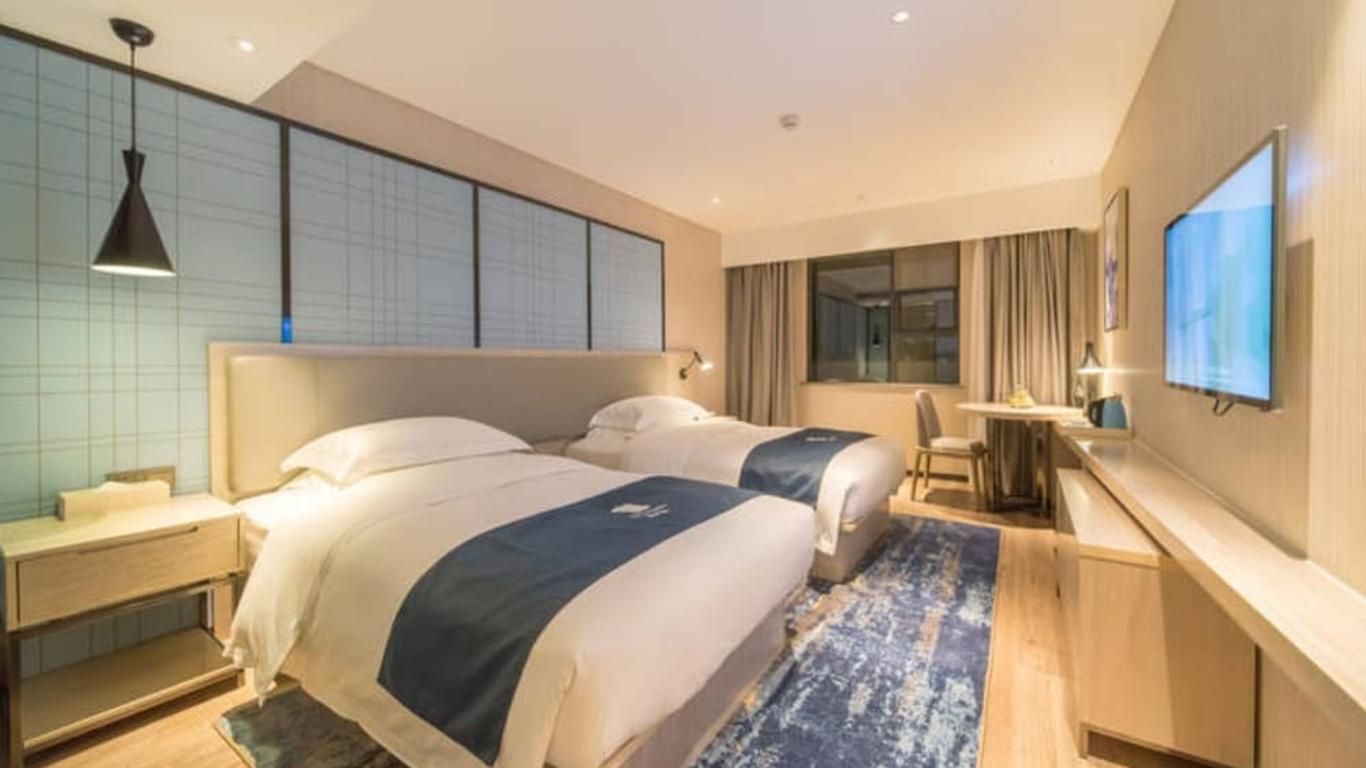 Echarm Hotel Guangzhou University Town Chimelong Banqiao Metro Station