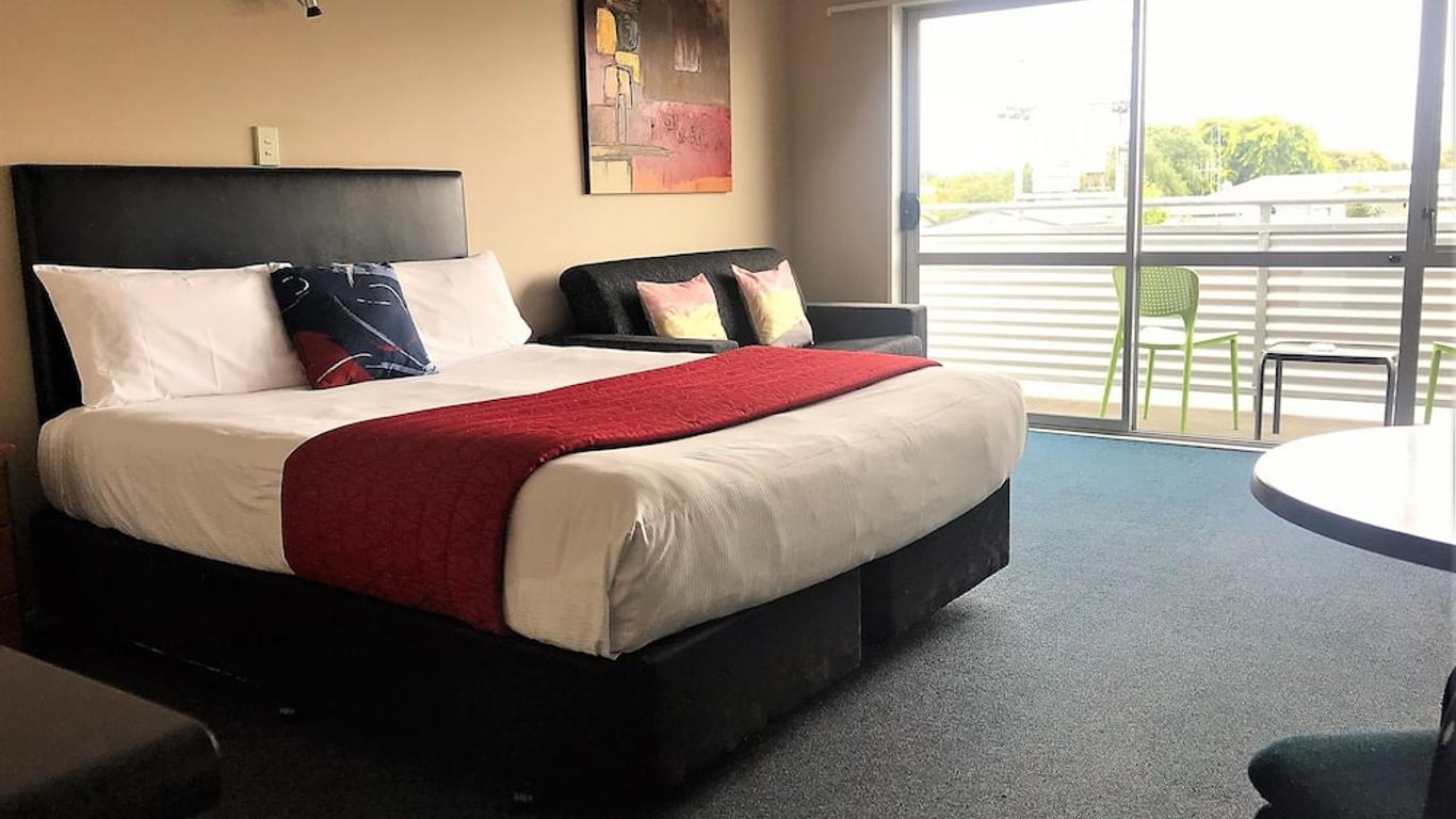 Phoenix Motels