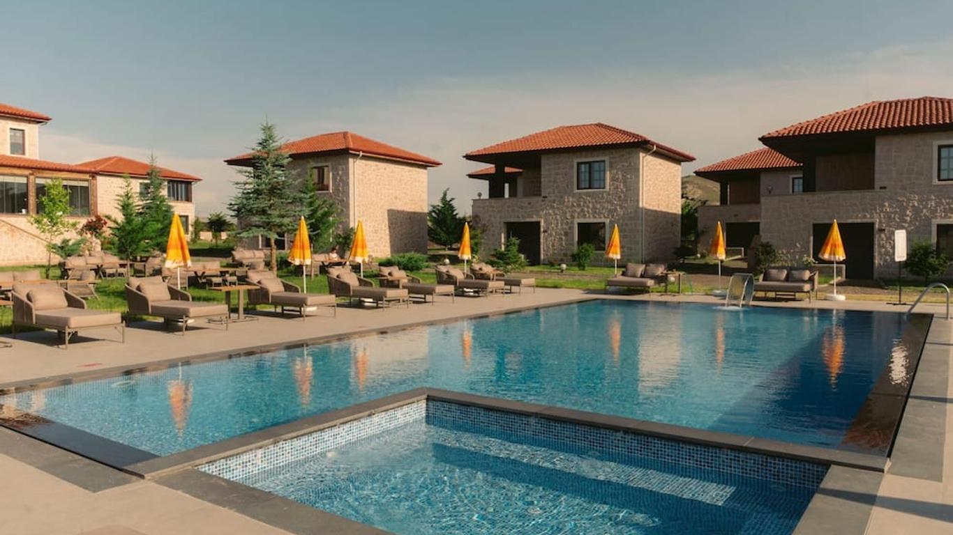 Elevres Stone House Hotel