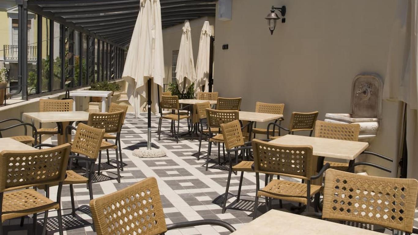 Palazzo Reginella Residence Hotel