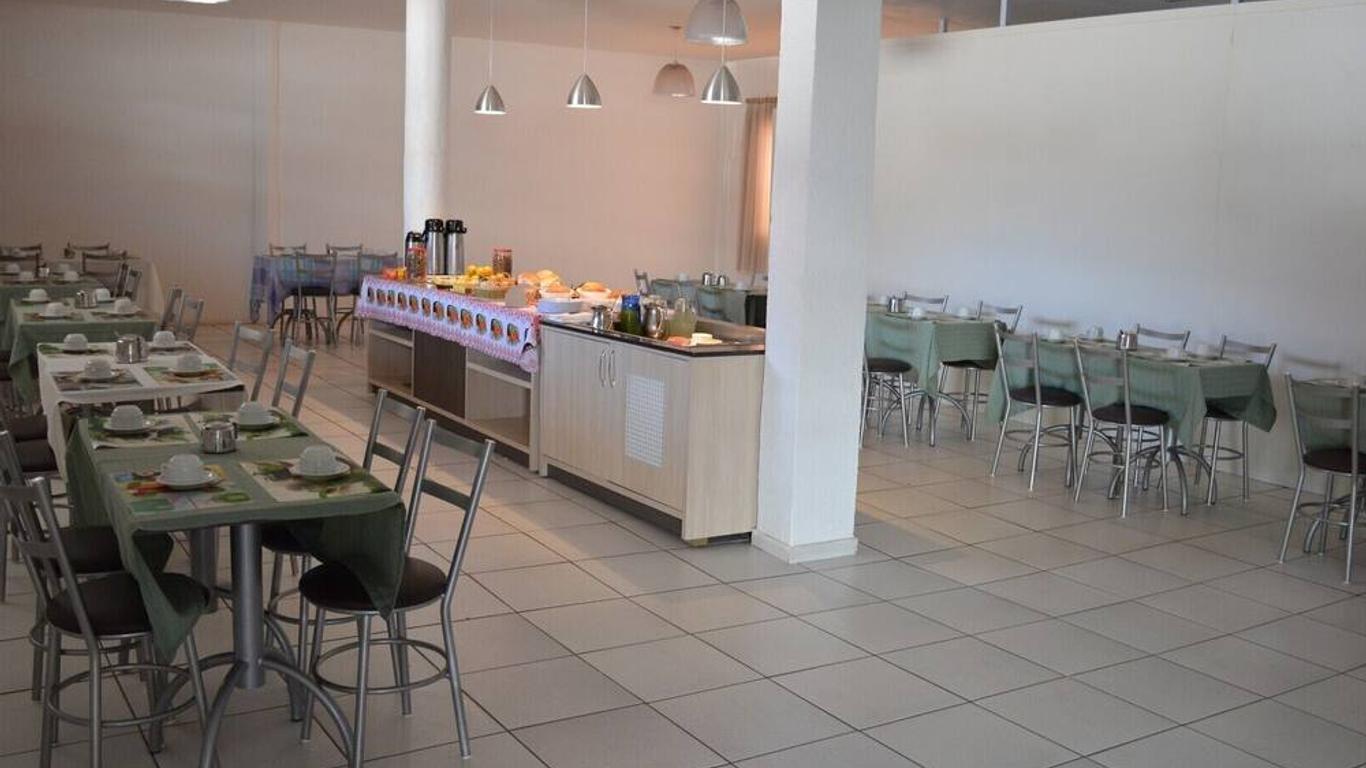 Victor Hotel