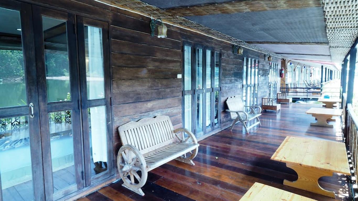 Khaothone River View Resort
