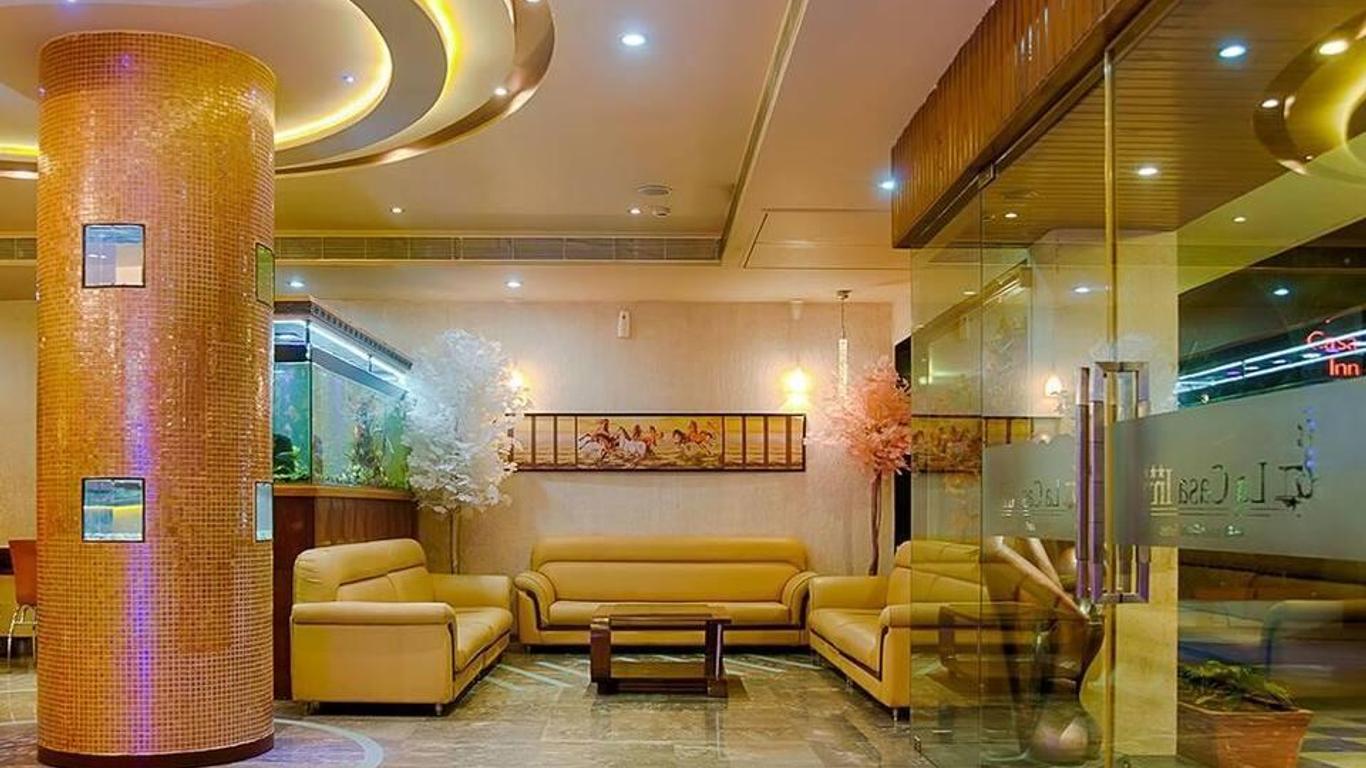 Hotel La Casa Inn