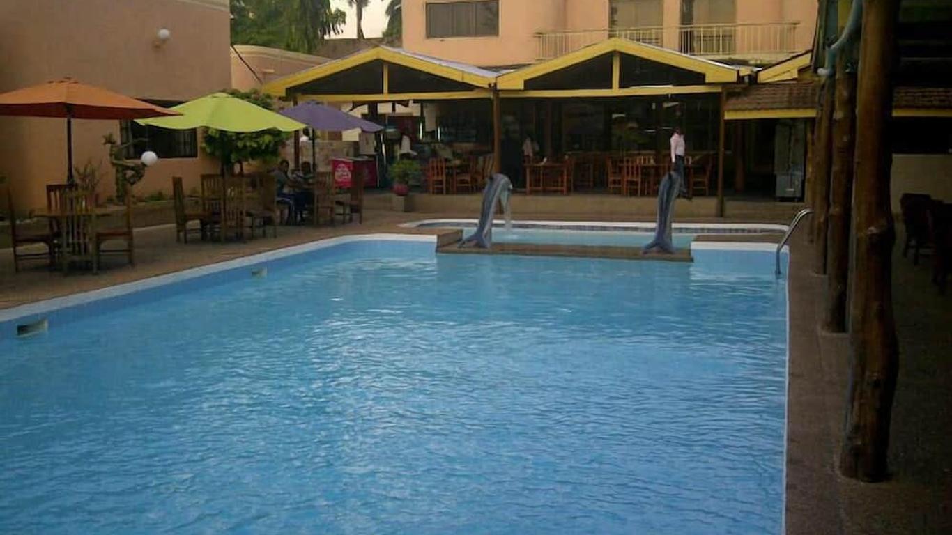 Sir Max Hotel