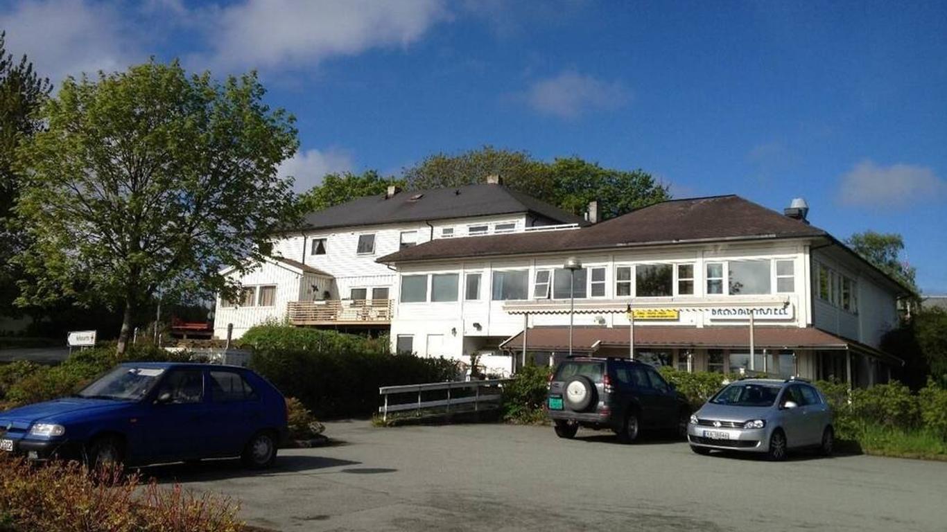Brekstad Gjestehus As