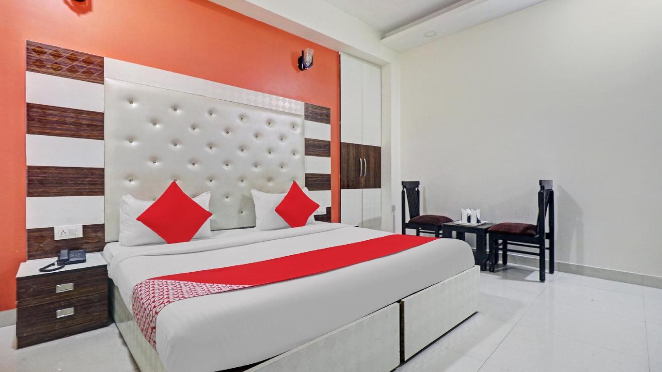 OYO 12675 Hotel Star Inn