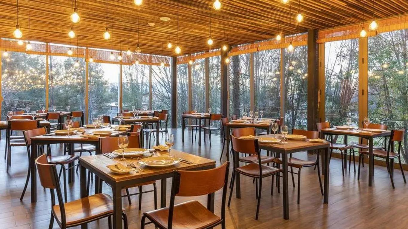 Nobile Style, Hotel Piedra Verde