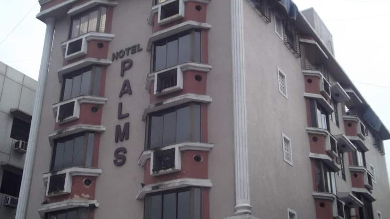 Hotel Palms