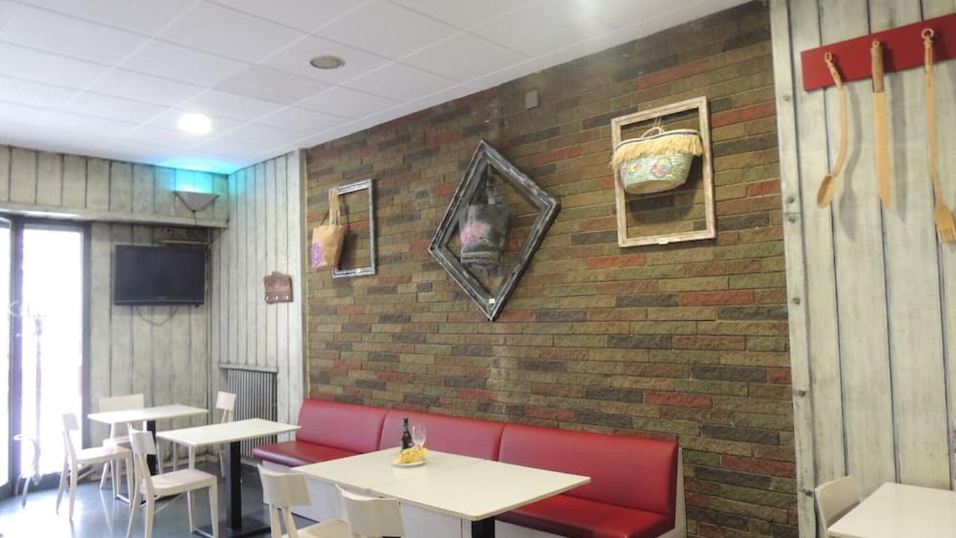 Hostal Can Massot