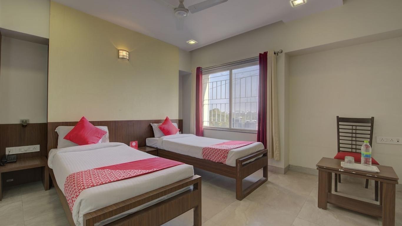 OYO 24981 Hotel Ashwamedh Residency