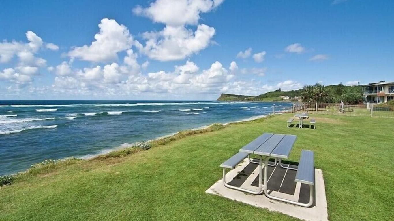 Absolute Beachfront Apartments Lennox Head