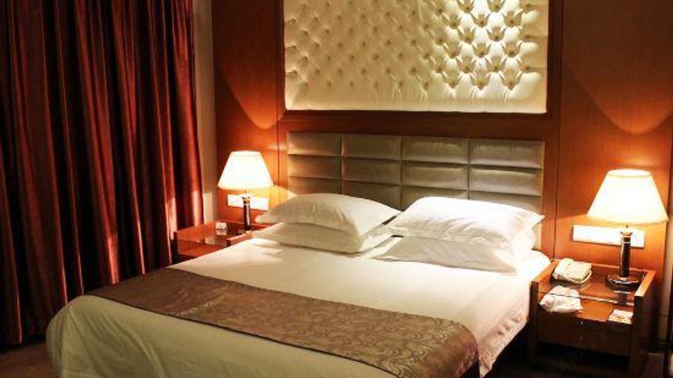 Nenjiang Hotel