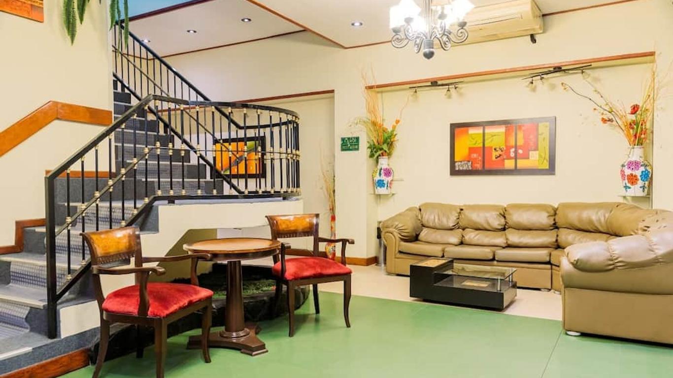 Hotel Oro Verde & Suites