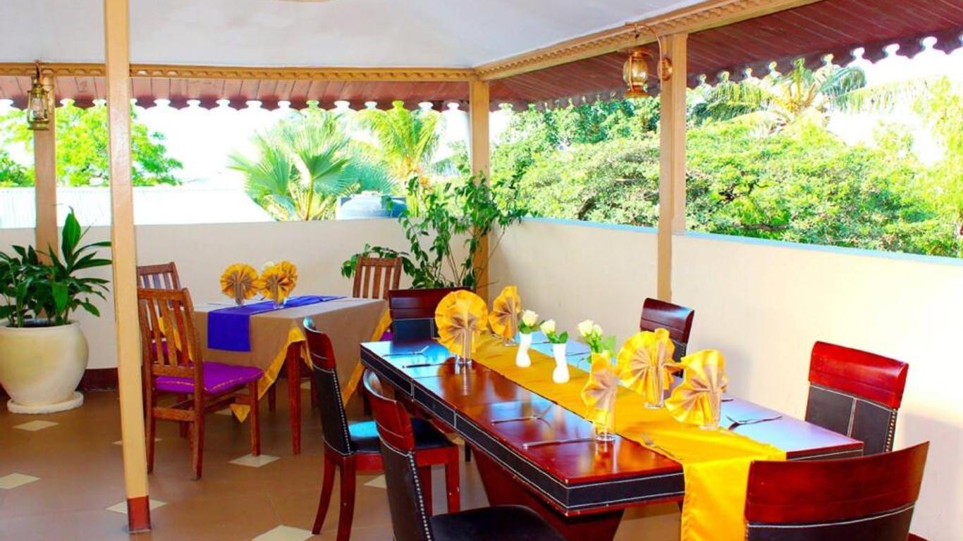 The Island Town Hotel - Adults Only