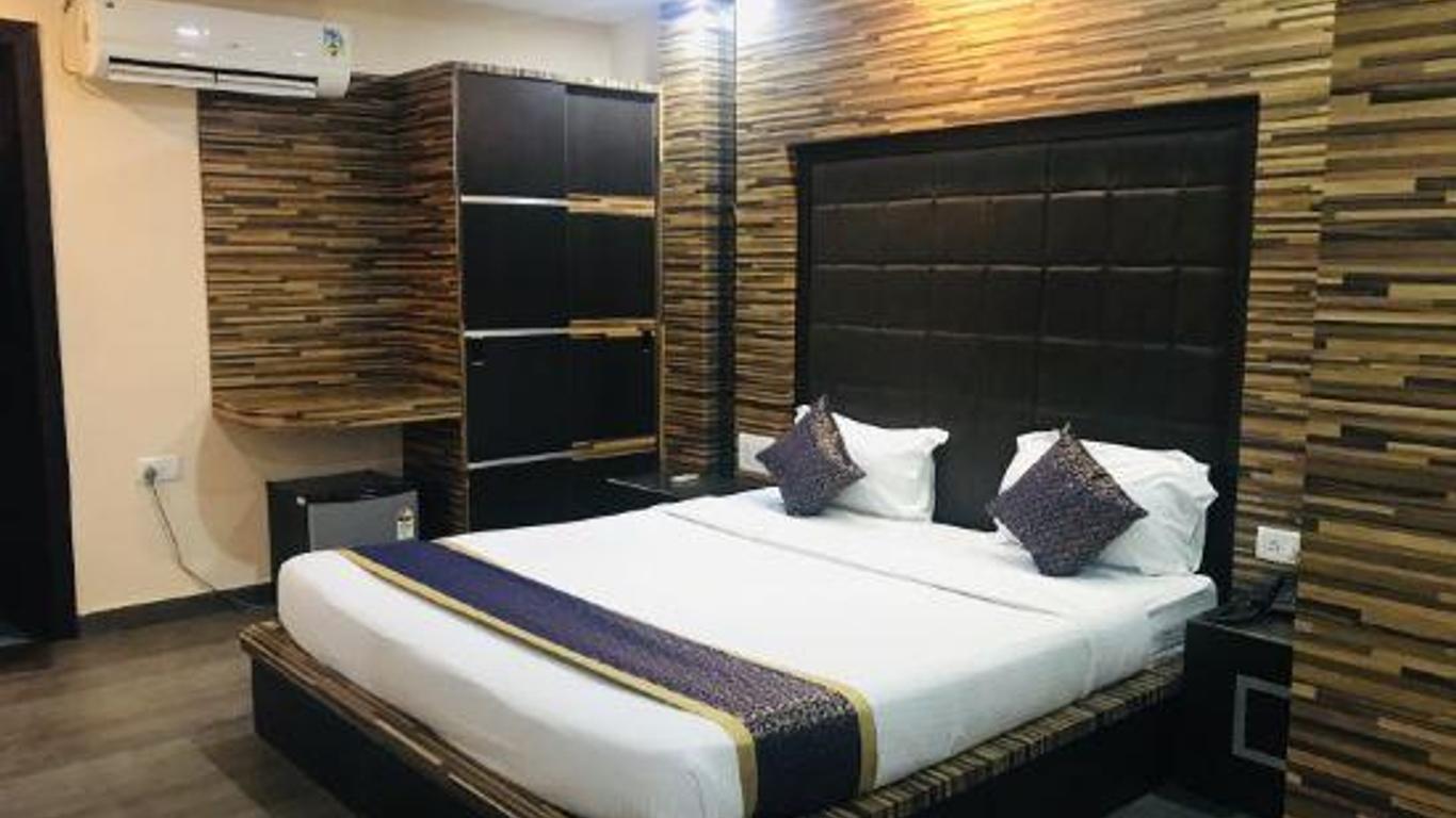 Hotel Ashoka Grand