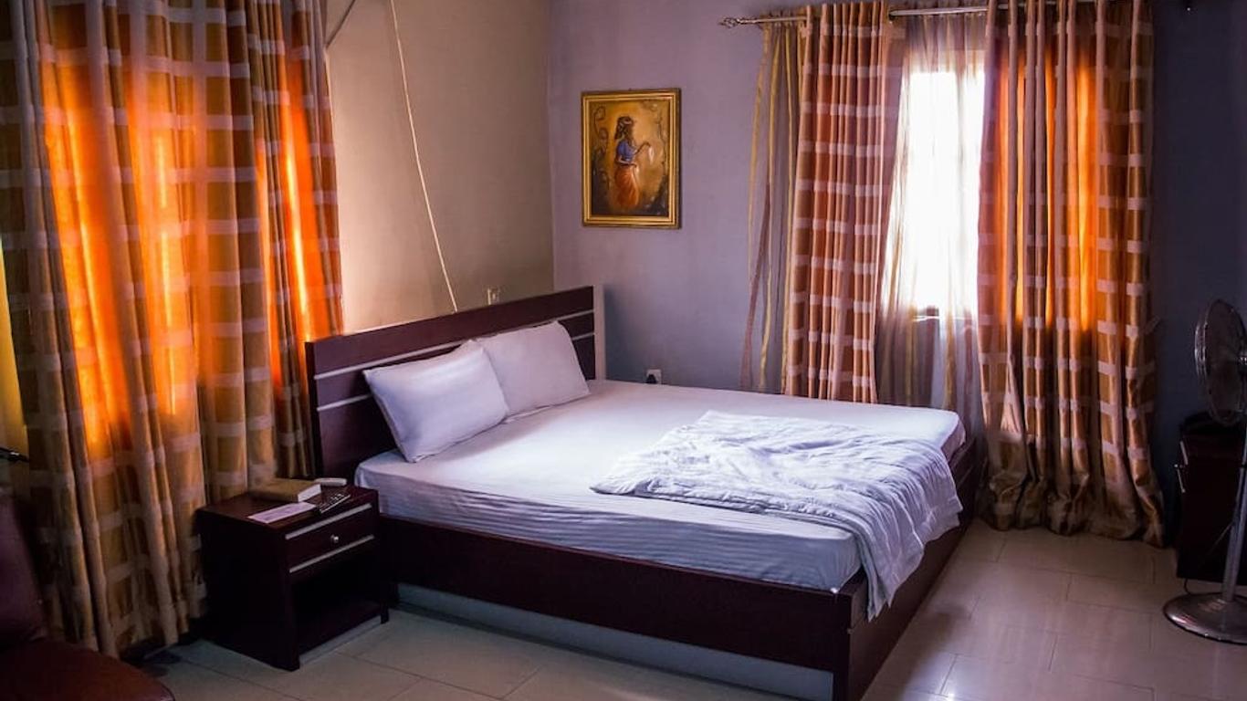 Cavitex Hotel & Suites