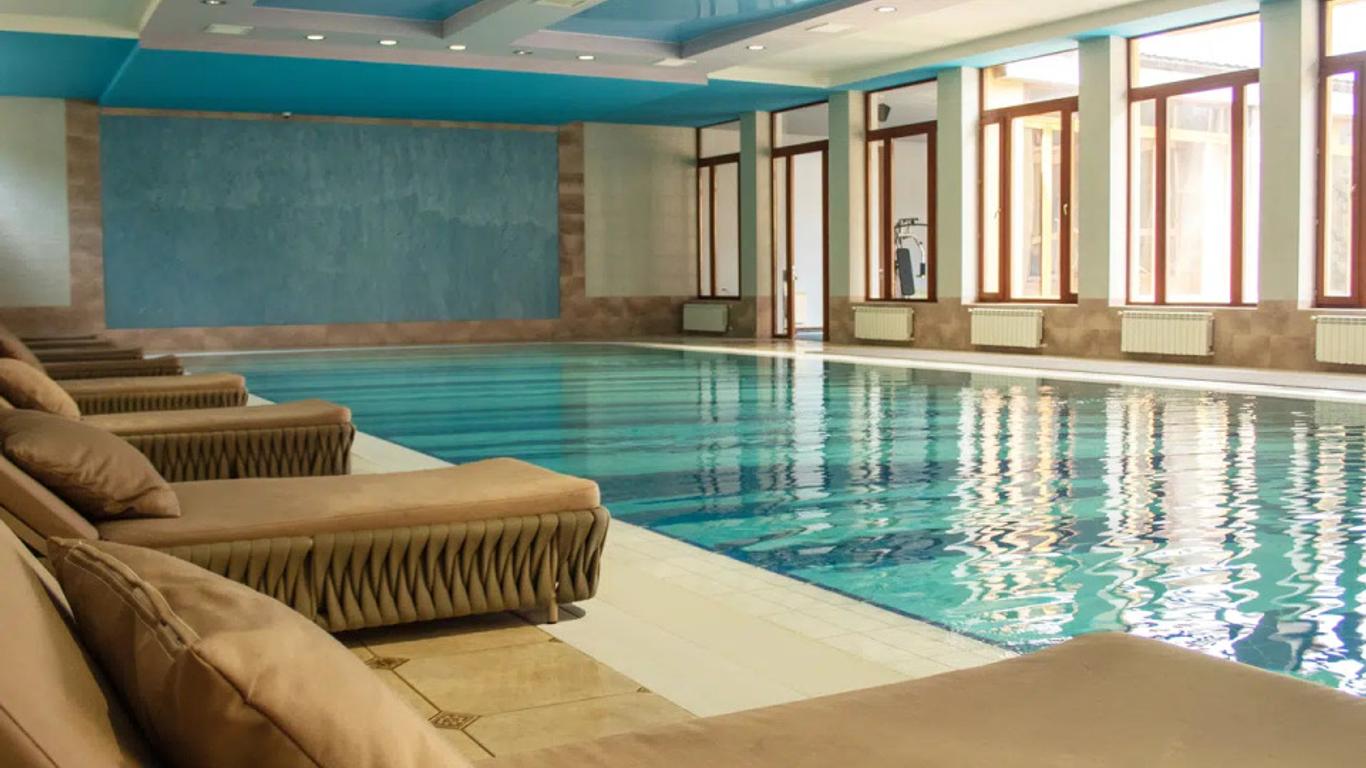 Hotel Russia