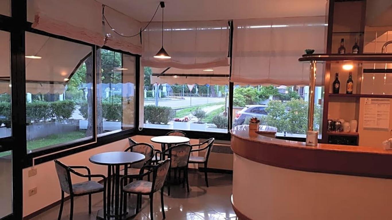 Hotel Ciclamino