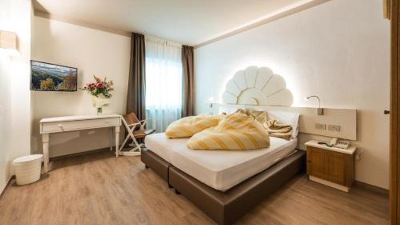Hotel Paradiso