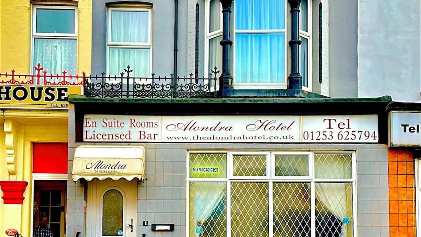 Alondra Hotel