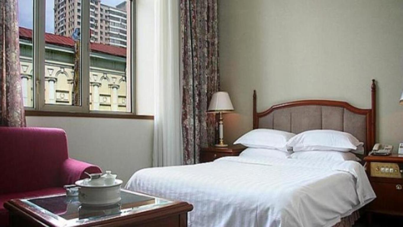 Modern Hotel