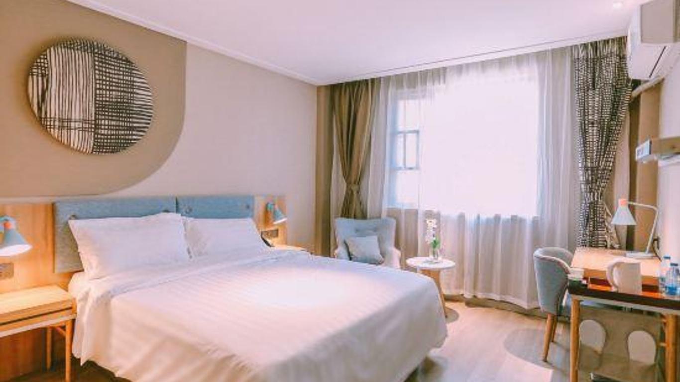 Home Inn · Neo (Yushanhu Park, Jiefang Road)