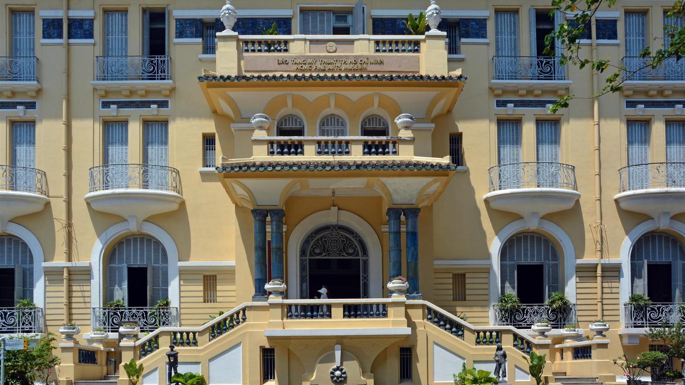 One World Hotel
