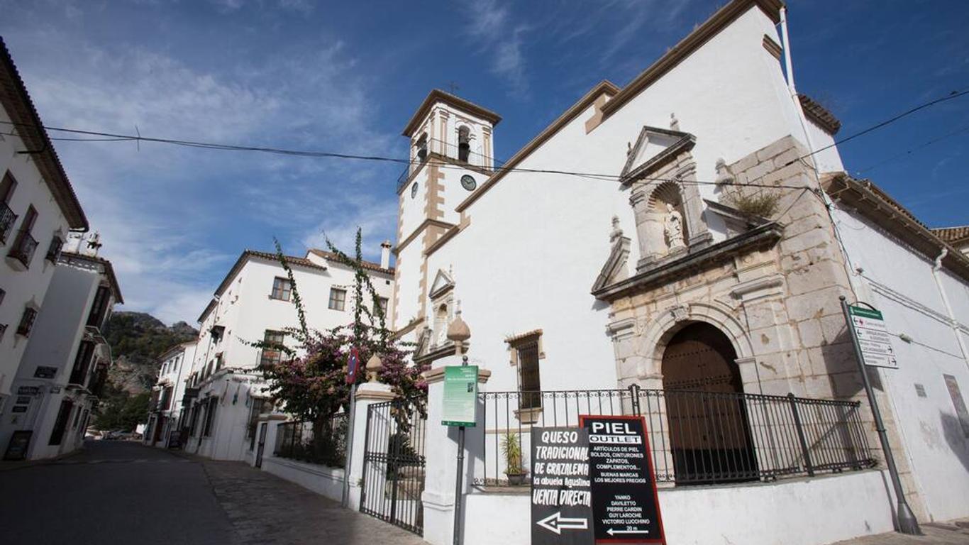 Puerta De La Villa