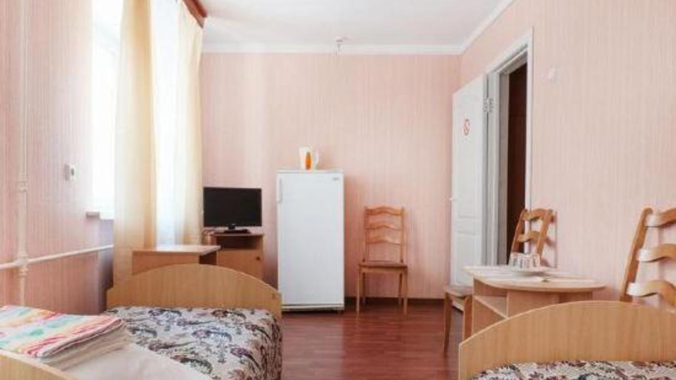 Akademicheskaya Hotel