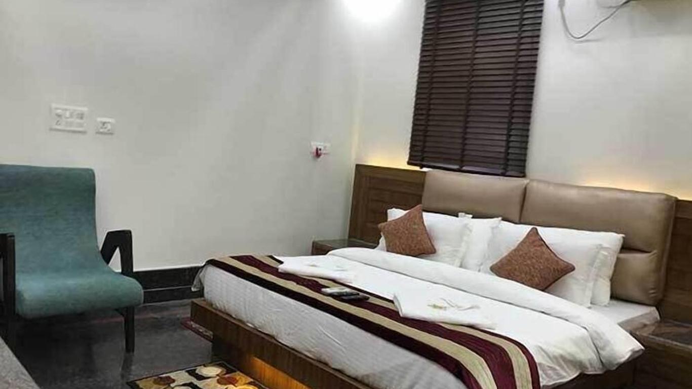 Hotel Stay at Green View