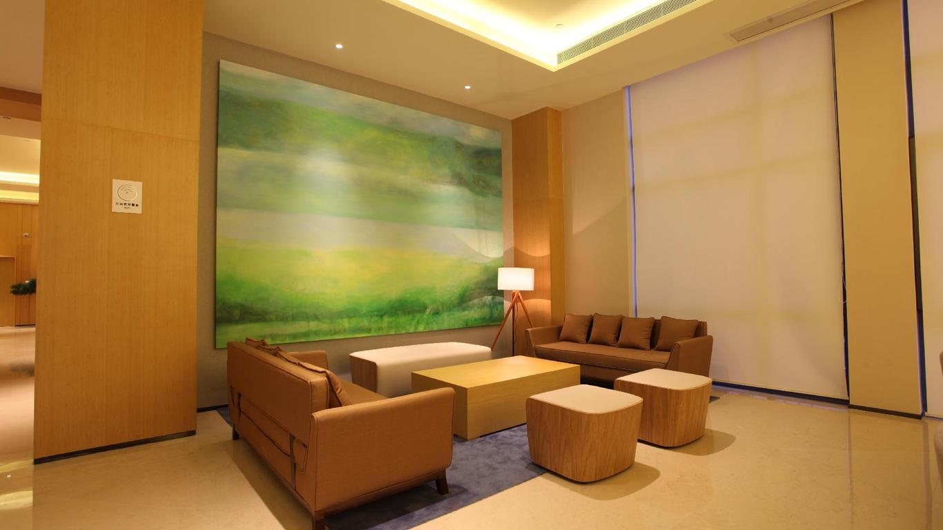 Ji Hotel Shanghai Fengxian Nanqiao Bus Station
