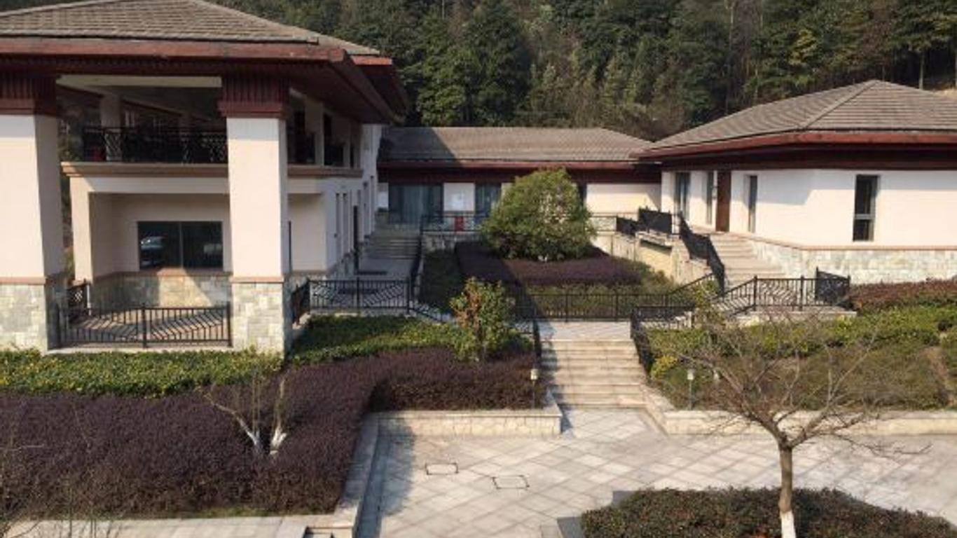 Nanyuan Flowerbed Resort