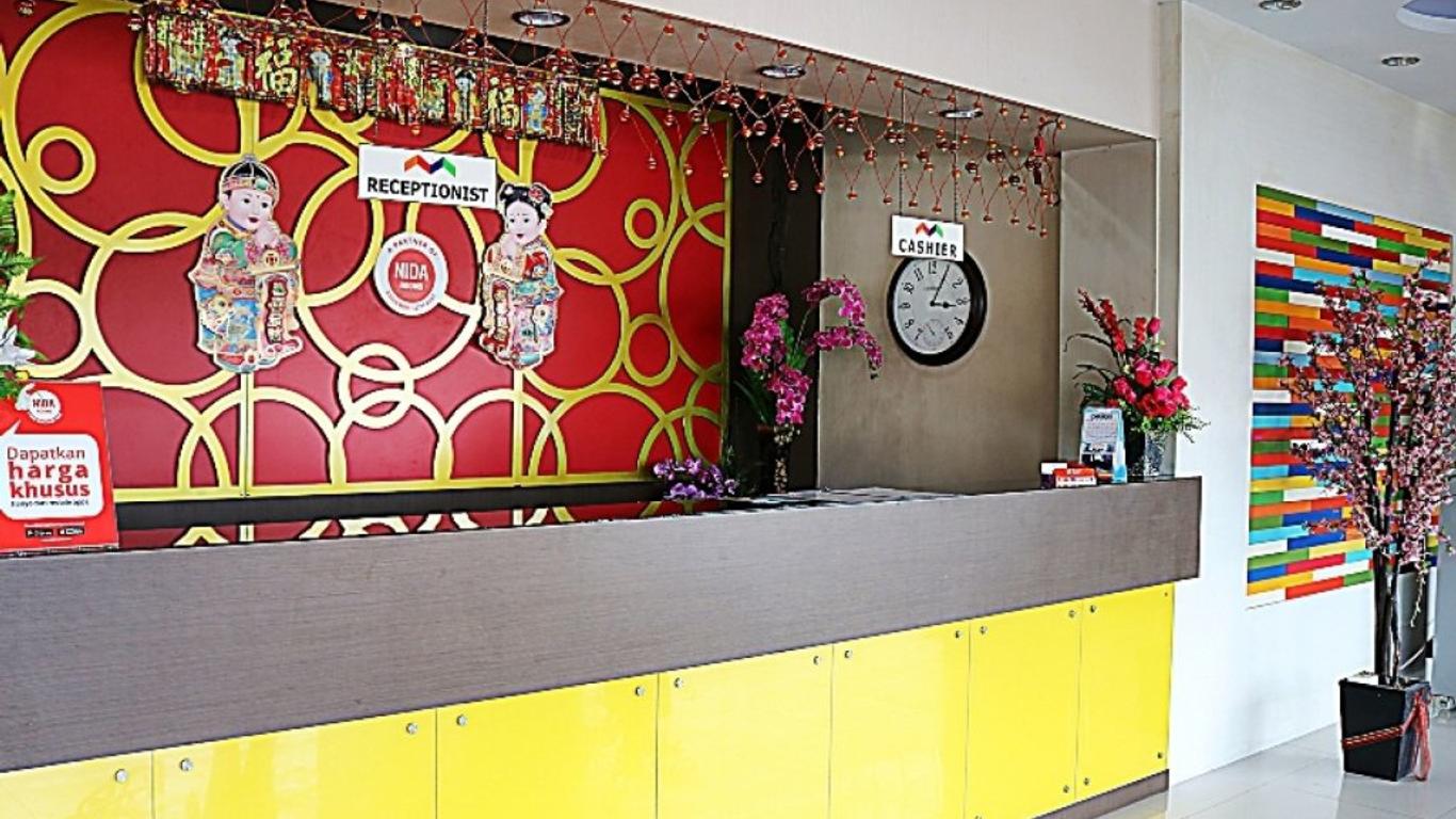 Nida Rooms Tampan Hj Soebrantas Simpang Baru