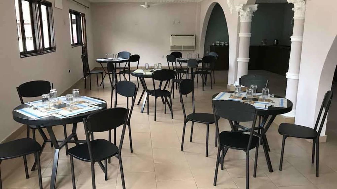 First Choice Hotel