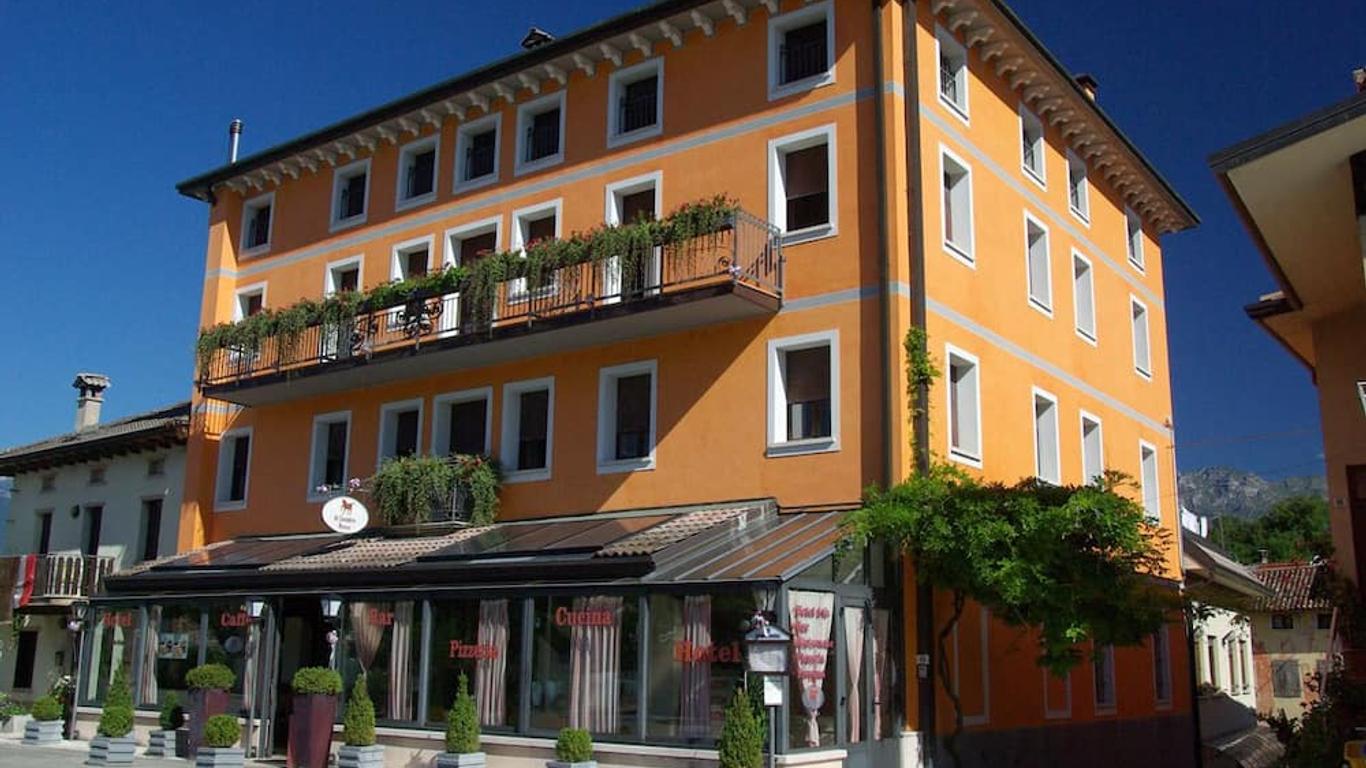 Al Cavallino Rosso