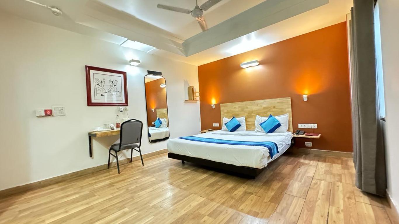 Hotel The Centrum Nfc Couple Friendly