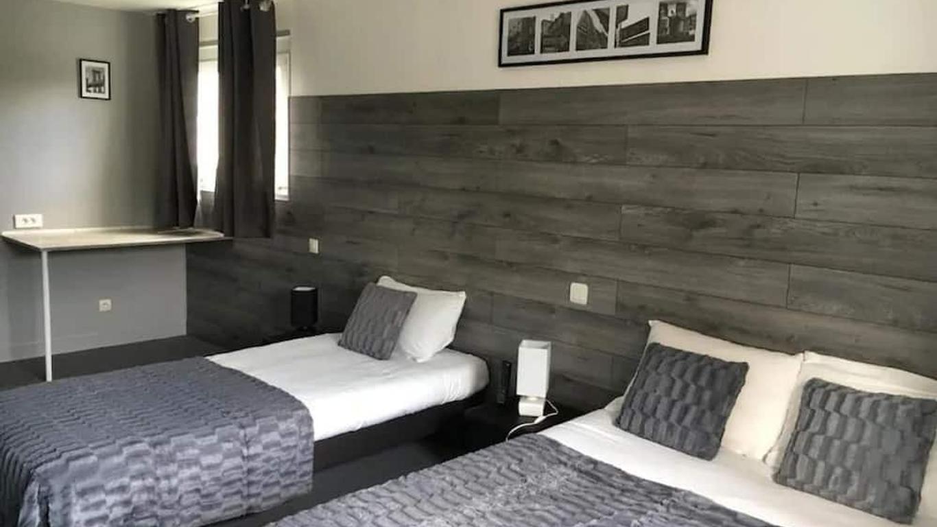 Hotel Mervil Airport
