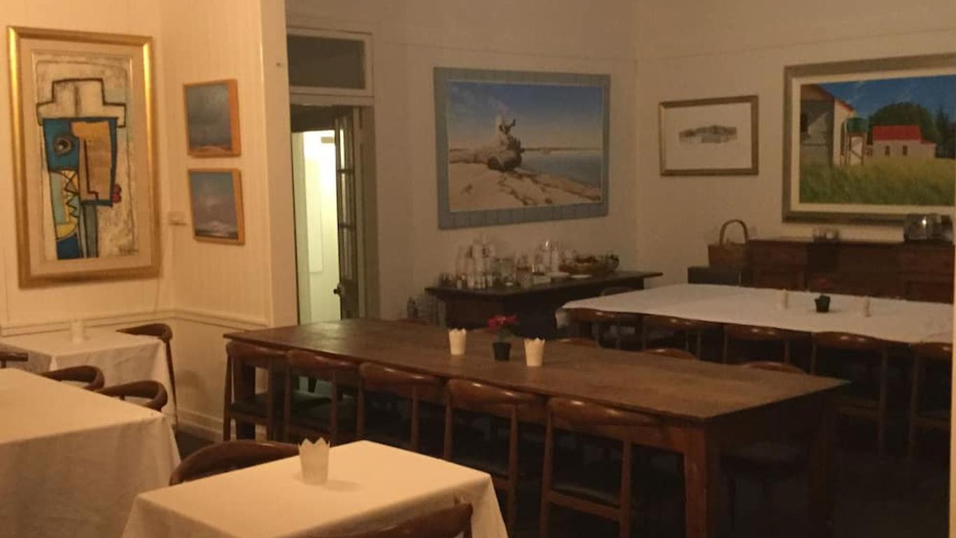 Toogoolawah Hotel