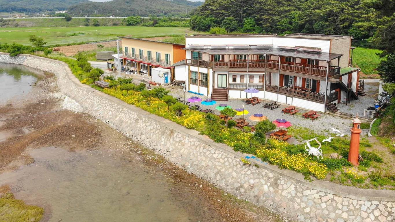 Taean Badanun Boygo Pension