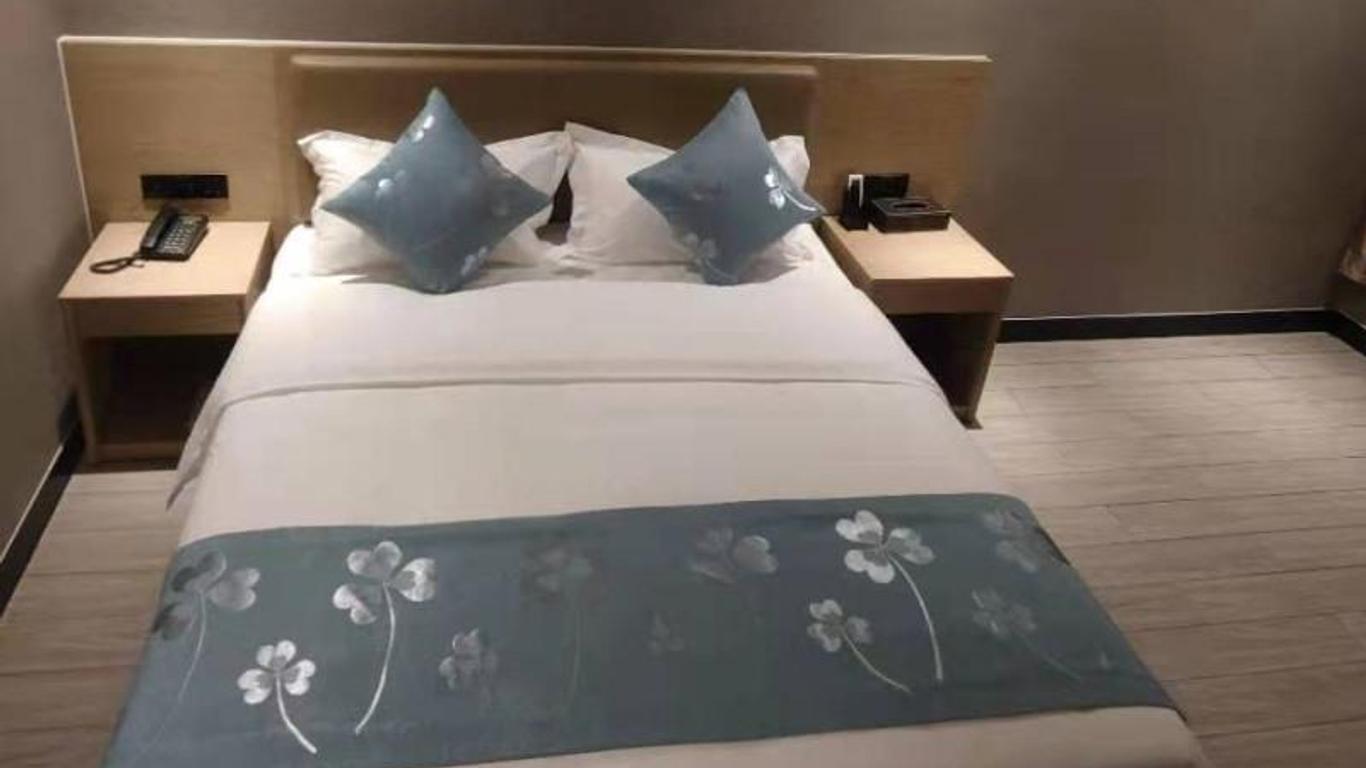 Greentree Inn Express Jiangyin Zhutang