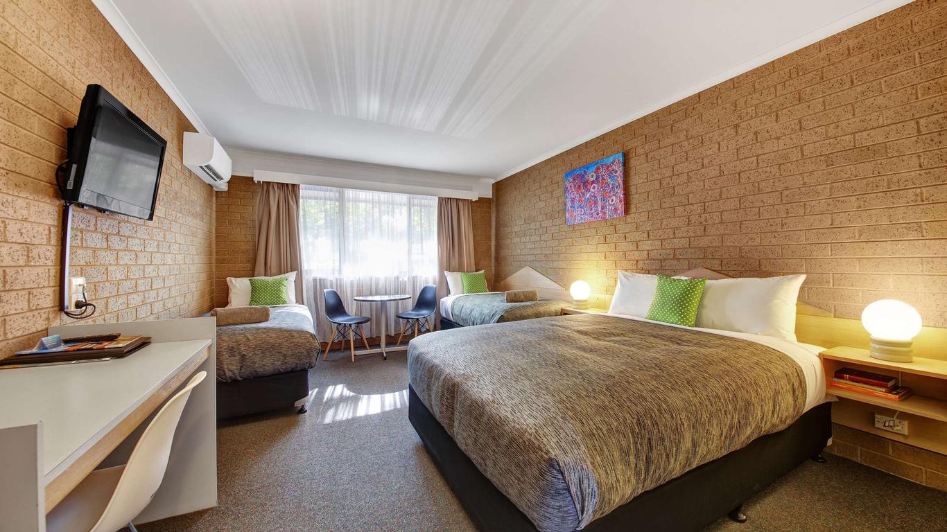 Central Deborah Motel